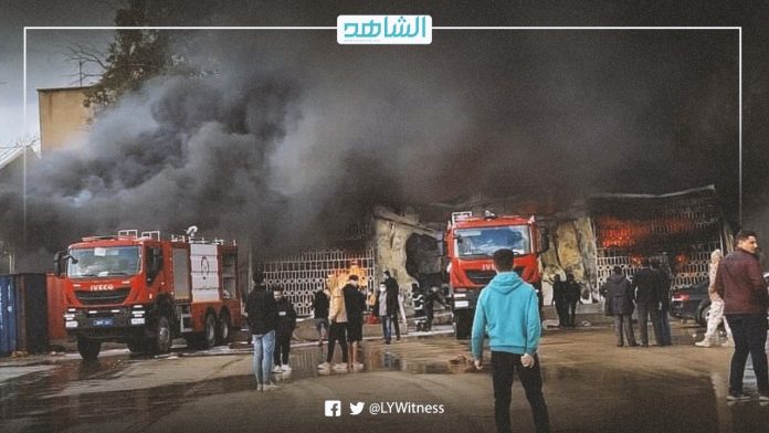 ليبيا.. حريق بمخازن الأدوية بمستشفى الهضبة الخضراء بطرابلس