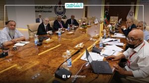 مؤسسة النفط الليبية تبحث تطوير أداء مصافيها ومصانعها البتروكيماوية