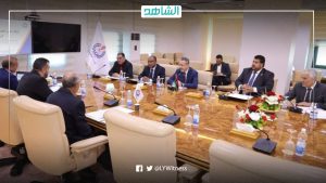 مؤسسة النفط الليبية تناقش دعم شركة “السرير” لرفع مستوى إنتاجها