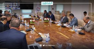 مؤسسة النفط الليبية تبحث مع شركة “إيني” الإيطالية سبل تطوير إنتاج الغاز