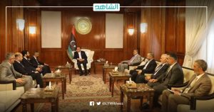حكومة الوحدة تبحث رفع الحظر الجوي عن الطيران الليبي