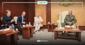 حفتر يبحث تعزيز التعاون الاقتصادي والتجاري بين ليبيا وإيطاليا