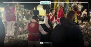 الهلال الأحمر الليبي يعلن انتشال جثمانين تحت أنقاض عمارة جنزور