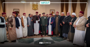 المُشير حفتر يلتقي وفد مشايخ وأعيان ومثقفي قبيلة المنفة