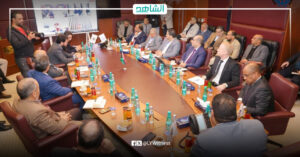 رئيس مؤسسة النفط الليبية يتفقد شركة الواحة ويتابع معدلات الإنتاج اليومي