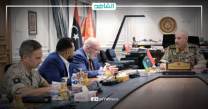 الحداد يناقش مع السفير البريطاني آليات دعم مشروع توحيد المؤسسة العسكرية الليبية