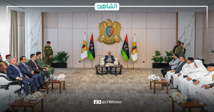 لمشير حفتر يلتقي مشايخ الجبل الغربي وباطن الجبل